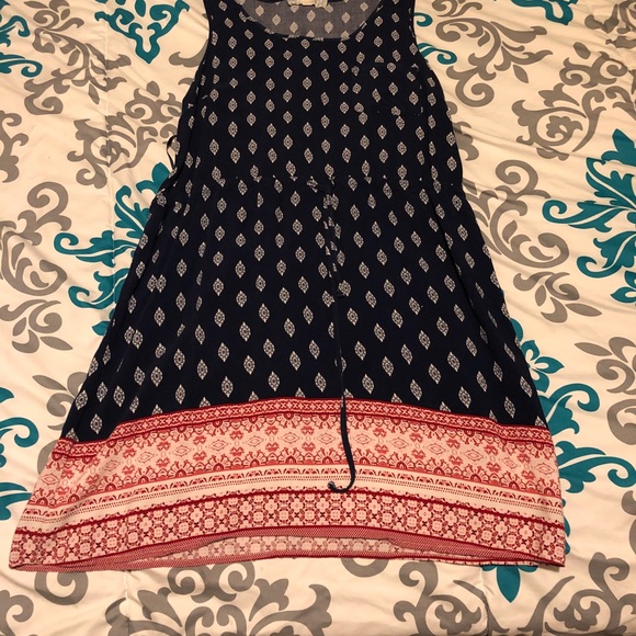 Patterned Dress - Picture 2 of 2